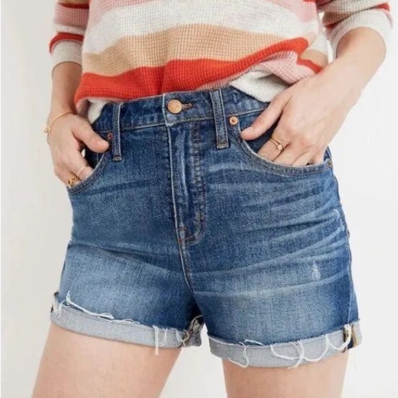 Madewell High-Rise Denim Shorts in Glenoaks Wash: Cutoff Edition - Picture 1 of 4